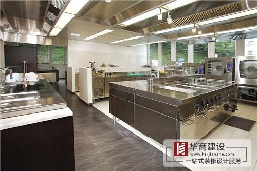 廣州餐飲飯店廚房在裝修設(shè)計(jì)時要注意事項(xiàng)有哪些？